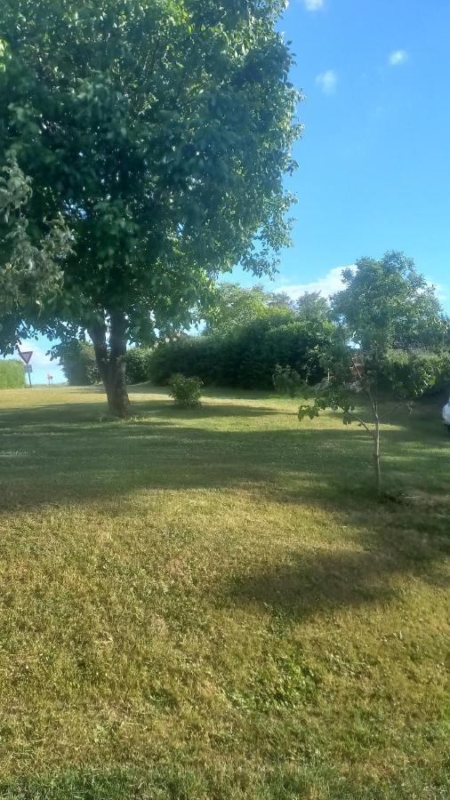 Le Calme A La Campagne Apartment Besson Luaran gambar